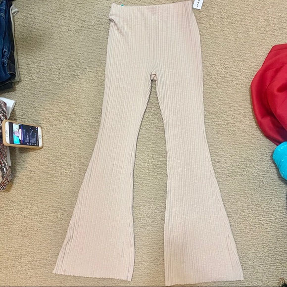 Pacsun Womens Ribbed Flare Pant 